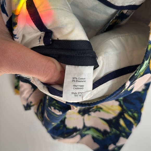 Shorts | J.Crew | Size 4 - Picture 8 of 8